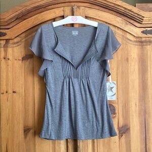 NWT Converse Gray Women's Top with Flutter Sleeves